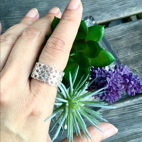 Jewelry - Wide 925 Silver Hearts Ring